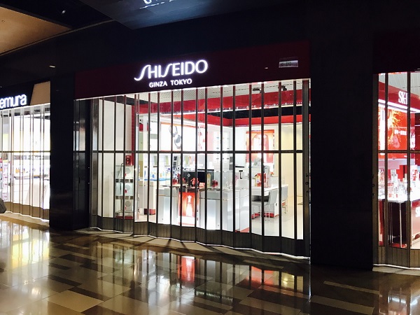 shiseido商場採用，鋁合金摺疊門實際案例
