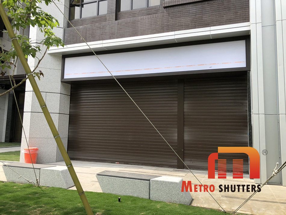 2025-5三重品世界商家店舖捲門案例