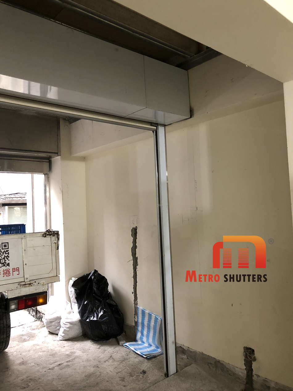 捲門軌道與箱體施工完成照